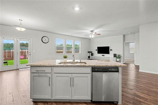 3858 Sweet Iris Circle, Loganville, GA 30052