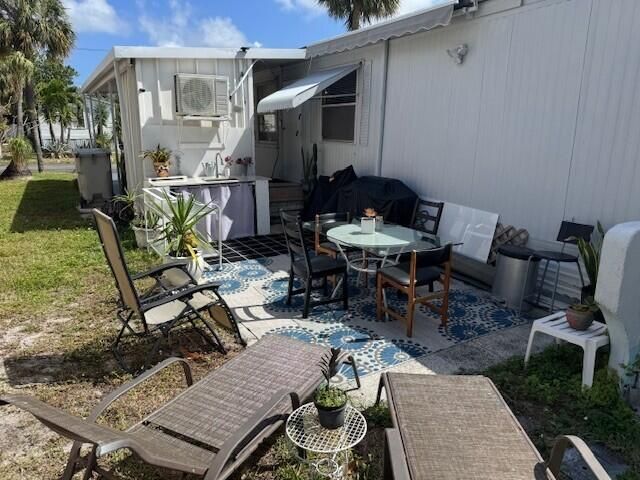 128 Havenwood Drive, Pompano Beach, FL 33064