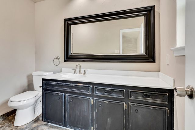 5501 Wood View Street, North Richland Hills, TX 76180