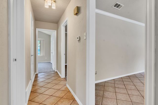 5501 Wood View Street, North Richland Hills, TX 76180
