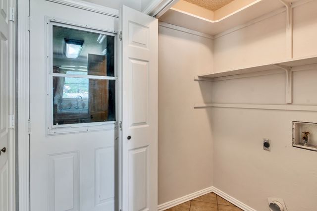 5501 Wood View Street, North Richland Hills, TX 76180