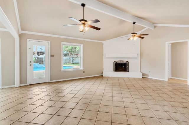 5501 Wood View Street, North Richland Hills, TX 76180