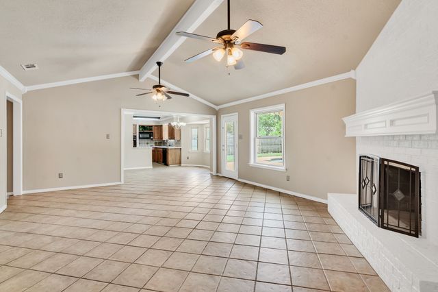 5501 Wood View Street, North Richland Hills, TX 76180