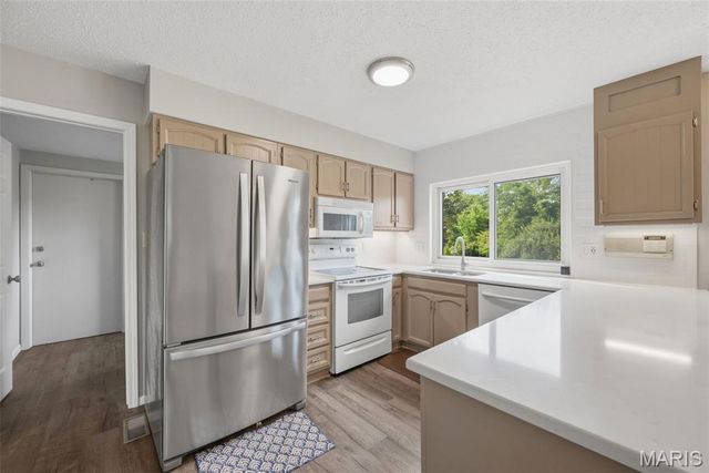 2569 Trenton Station, St Charles, MO 63303