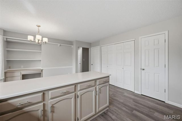 2569 Trenton Station, St Charles, MO 63303