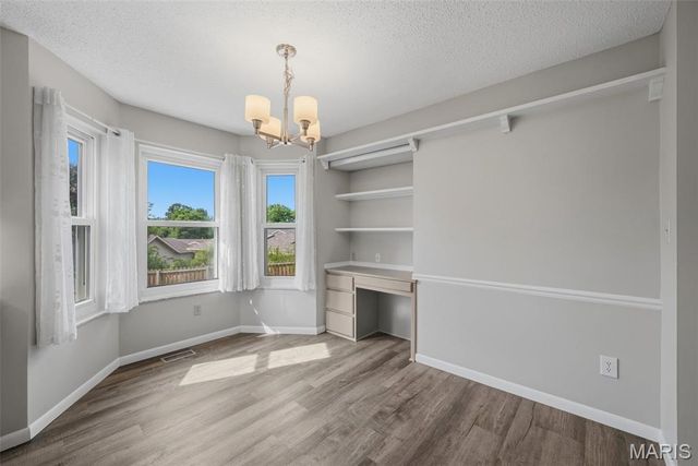 2569 Trenton Station, St Charles, MO 63303