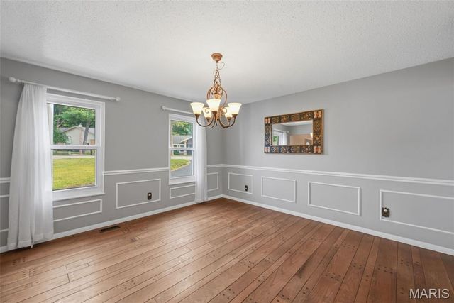 2569 Trenton Station, St Charles, MO 63303