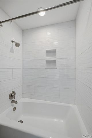 2569 Trenton Station, St Charles, MO 63303