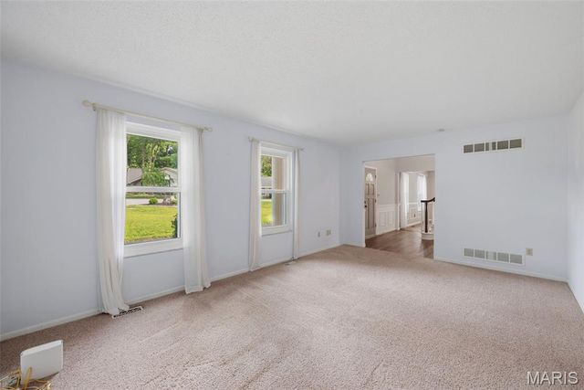 2569 Trenton Station, St Charles, MO 63303