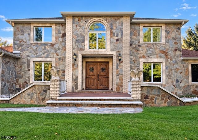 11 Grandview Cir, Raritan Twp., NJ 08822