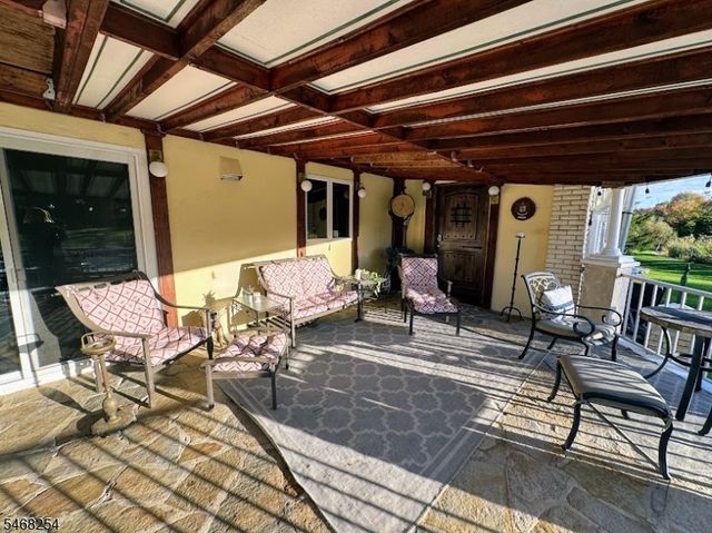 11 Grandview Cir, Raritan Twp., NJ 08822