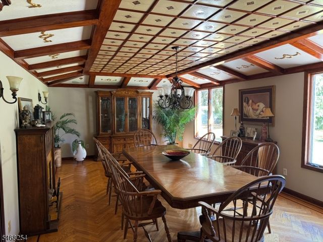 11 Grandview Cir, Raritan Twp., NJ 08822