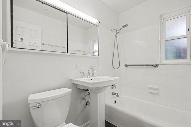 5422 FERNDALE ST, Springfield, VA 22151