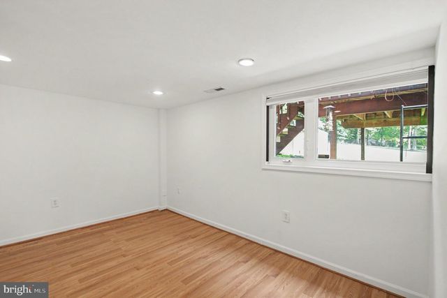 5422 FERNDALE ST, Springfield, VA 22151