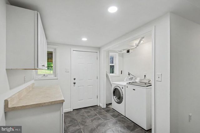 5422 FERNDALE ST, Springfield, VA 22151