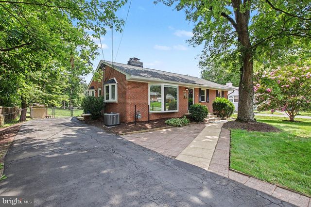 5422 FERNDALE ST, Springfield, VA 22151