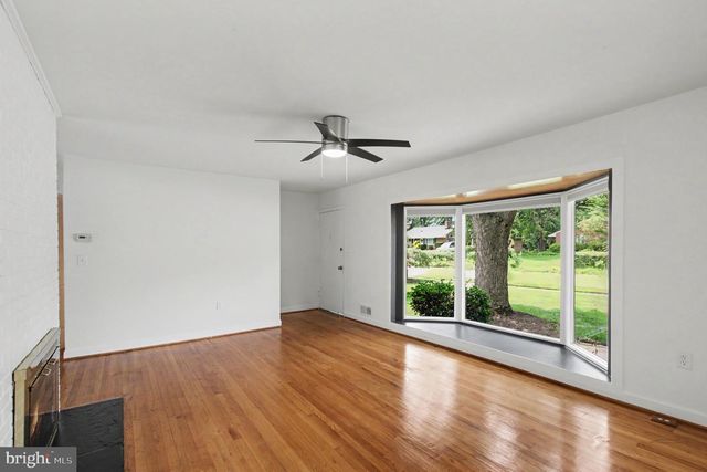 5422 FERNDALE ST, Springfield, VA 22151