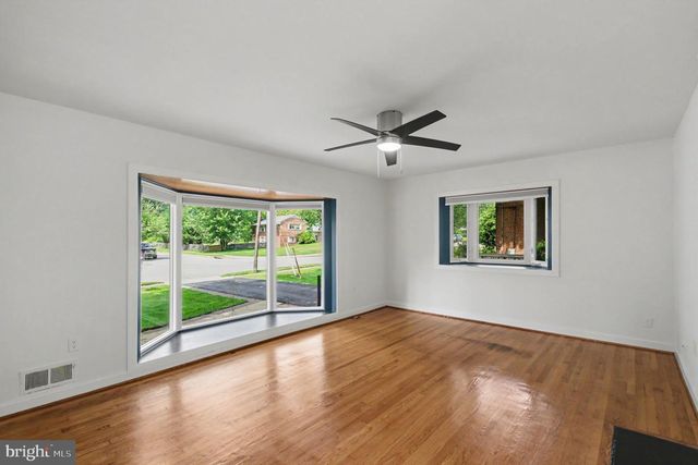5422 FERNDALE ST, Springfield, VA 22151