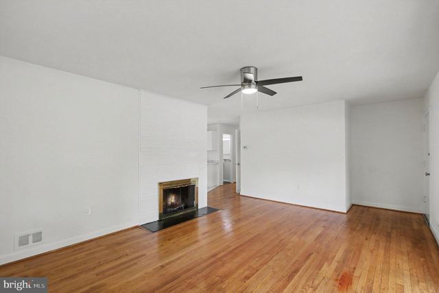 5422 FERNDALE ST, Springfield, VA 22151