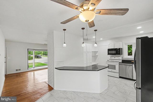 5422 FERNDALE ST, Springfield, VA 22151