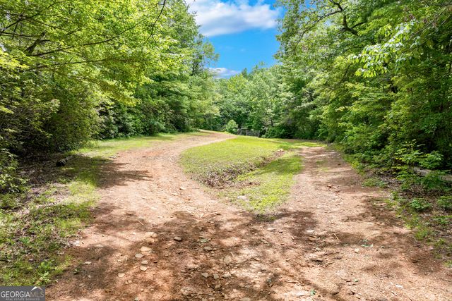 2001 Chimney Mountain Flats Trail, Clarkesville, GA 30523