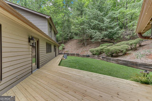 2001 Chimney Mountain Flats Trail, Clarkesville, GA 30523