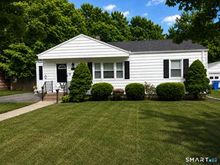 64 Belden Road, Hamden, CT 06514