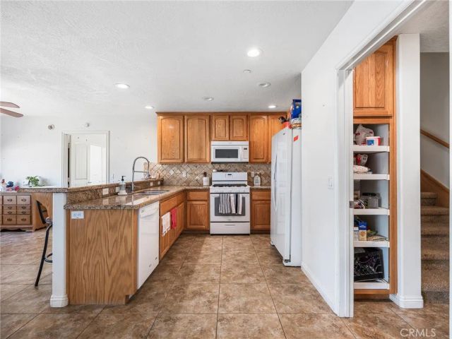 13850 Nightshade Road, Apple Valley, CA 92307
