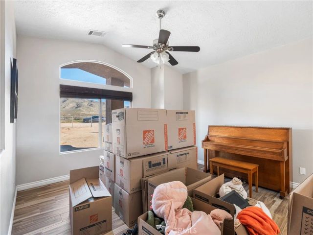 13850 Nightshade Road, Apple Valley, CA 92307