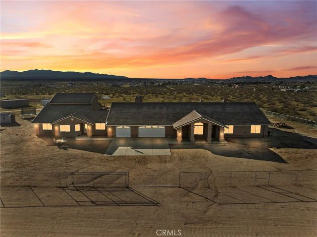13850 Nightshade Road, Apple Valley, CA 92307