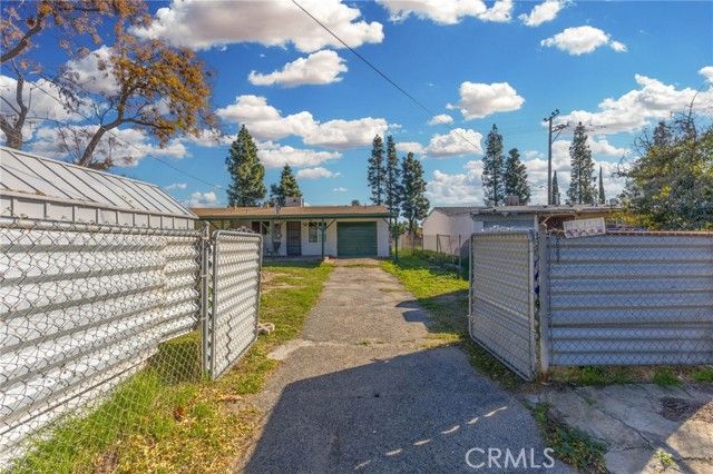 9416 Cedar, Bloomington, CA 92316