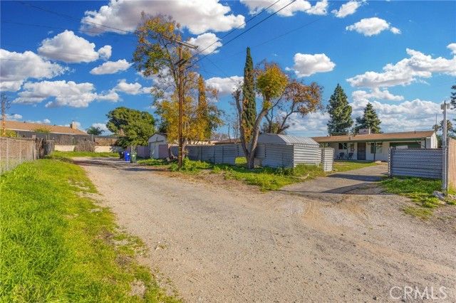 9416 Cedar, Bloomington, CA 92316