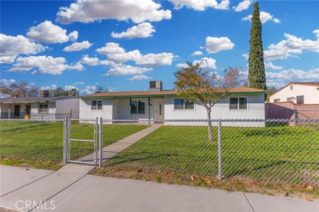 9416 Cedar, Bloomington, CA 92316