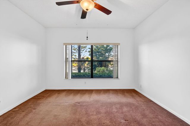 8065 Aberdeen Drive 101, Boynton Beach, FL 33472