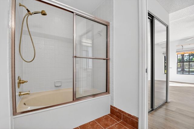 8065 Aberdeen Drive 101, Boynton Beach, FL 33472