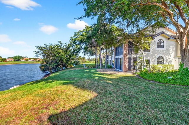 8065 Aberdeen Drive 101, Boynton Beach, FL 33472