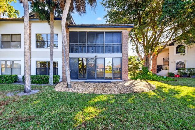 8065 Aberdeen Drive 101, Boynton Beach, FL 33472