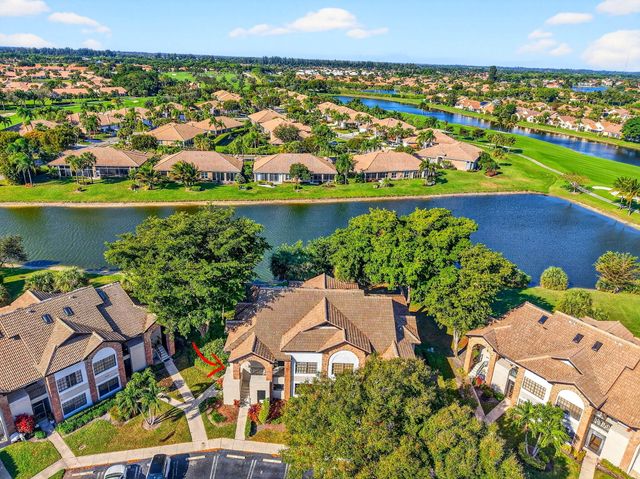 8065 Aberdeen Drive 101, Boynton Beach, FL 33472