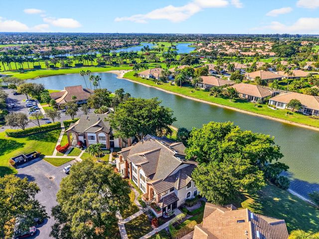 8065 Aberdeen Drive 101, Boynton Beach, FL 33472