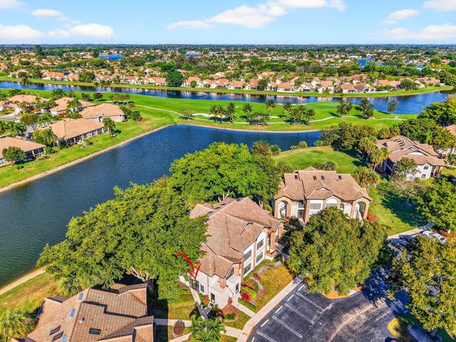 8065 Aberdeen Drive 101, Boynton Beach, FL 33472