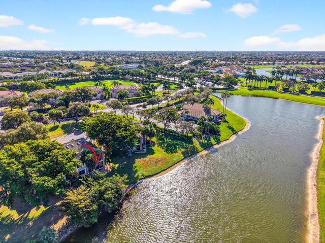 8065 Aberdeen Drive 101, Boynton Beach, FL 33472