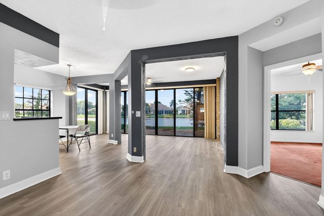 8065 Aberdeen Drive 101, Boynton Beach, FL 33472