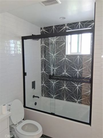 6419 Lexington, Los Angeles, CA 90038