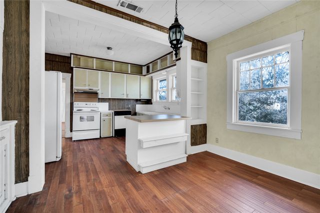 920 E Franklin Street, Hillsboro, TX 76645