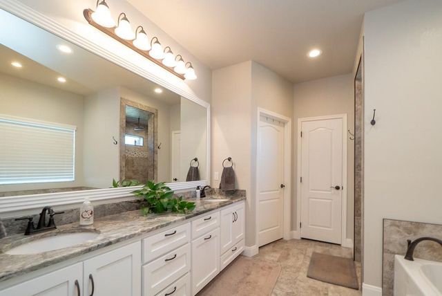 5800 Frio Dr, Midland, TX 79707