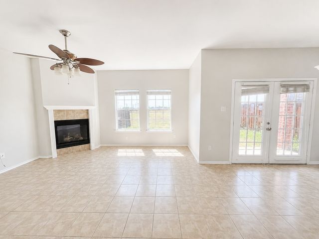 127 Castleridge Drive B, Little Elm, TX 75068