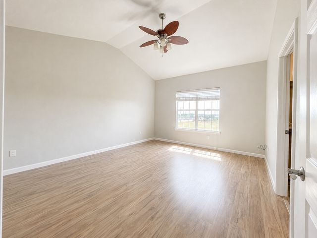 127 Castleridge Drive B, Little Elm, TX 75068