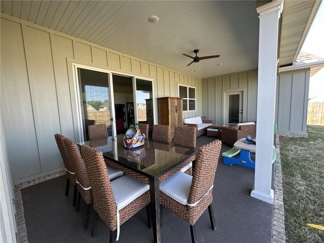 2705 S 20th Place, Rogers, AR 72758