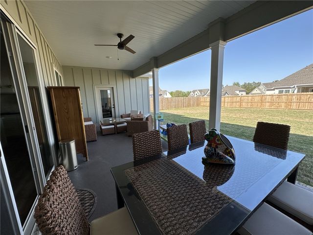 2705 S 20th Place, Rogers, AR 72758