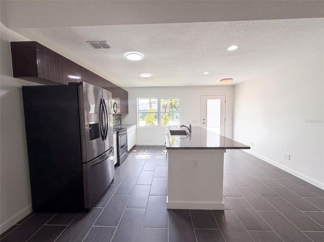 2840 S SHADE AVENUE, Sarasota, FL 34239